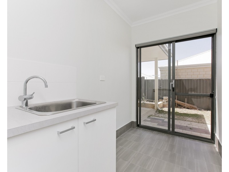 3 Chambered Way, Jindalee WA 6036