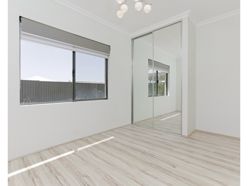 3 Chambered Way, Jindalee WA 6036