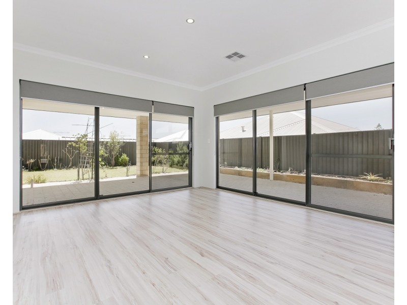 3 Chambered Way, Jindalee WA 6036
