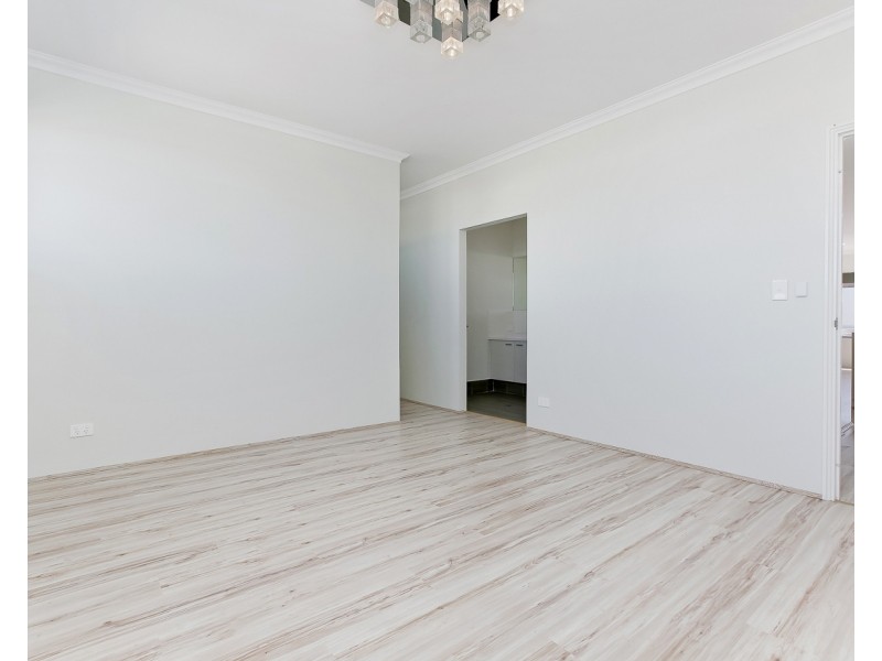 3 Chambered Way, Jindalee WA 6036