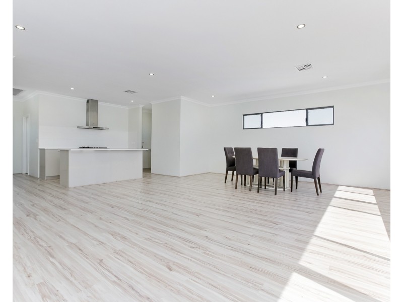 3 Chambered Way, Jindalee WA 6036