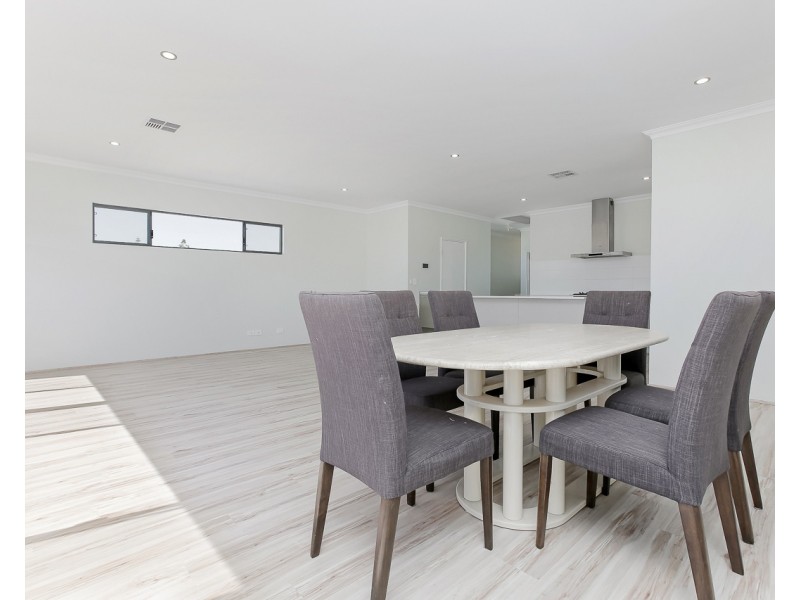 3 Chambered Way, Jindalee WA 6036