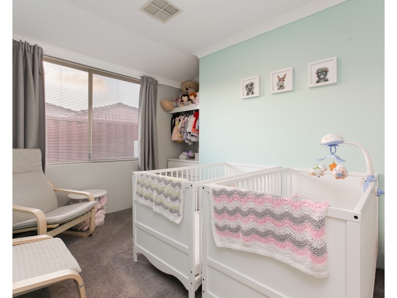 30 Midlothian Crescent, Kinross WA 6028