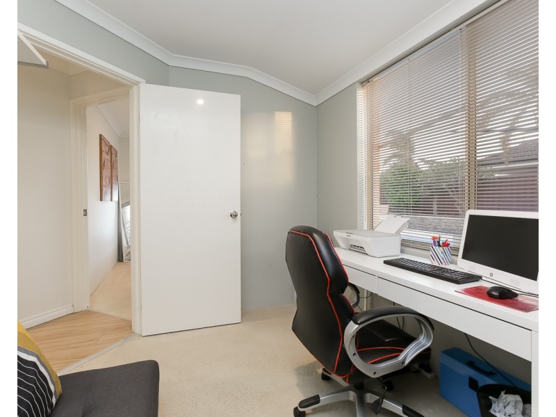 30 Midlothian Crescent, Kinross WA 6028