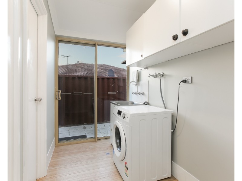 30 Midlothian Crescent, Kinross WA 6028