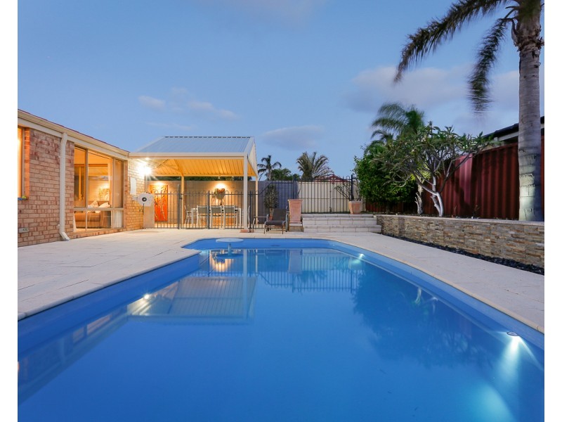 30 Midlothian Crescent, Kinross WA 6028