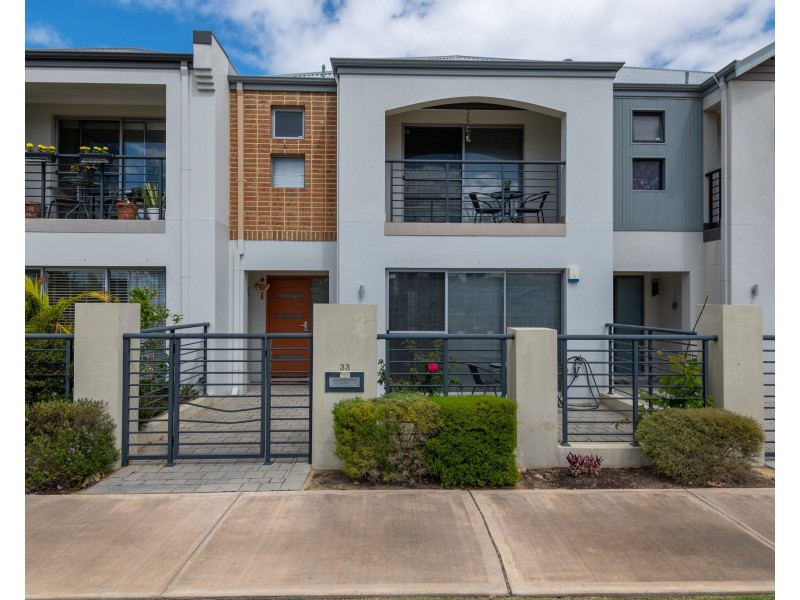 33 Ladera Drive, Clarkson WA 6030