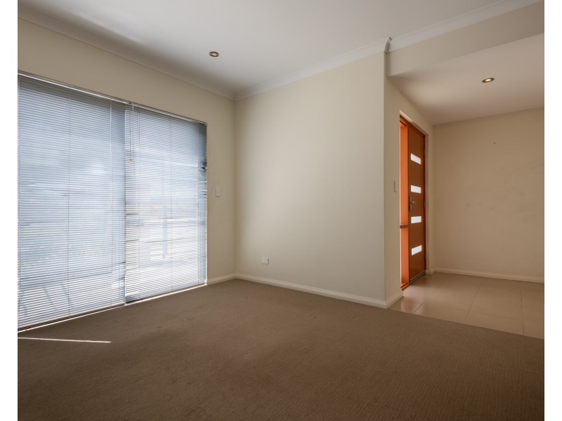 33 Ladera Drive, Clarkson WA 6030