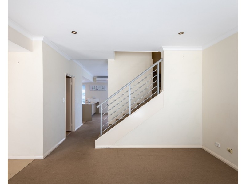33 Ladera Drive, Clarkson WA 6030