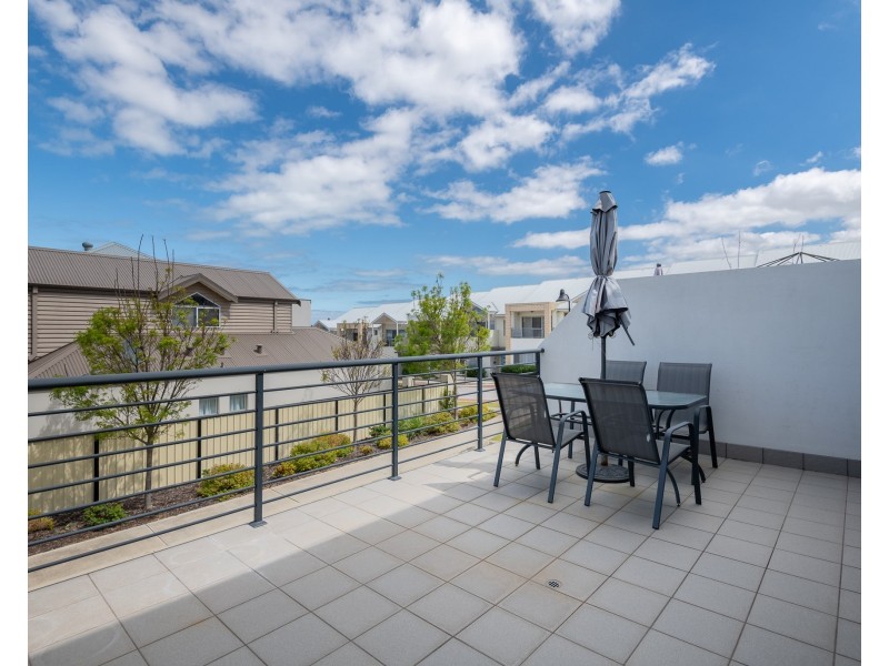 33 Ladera Drive, Clarkson WA 6030