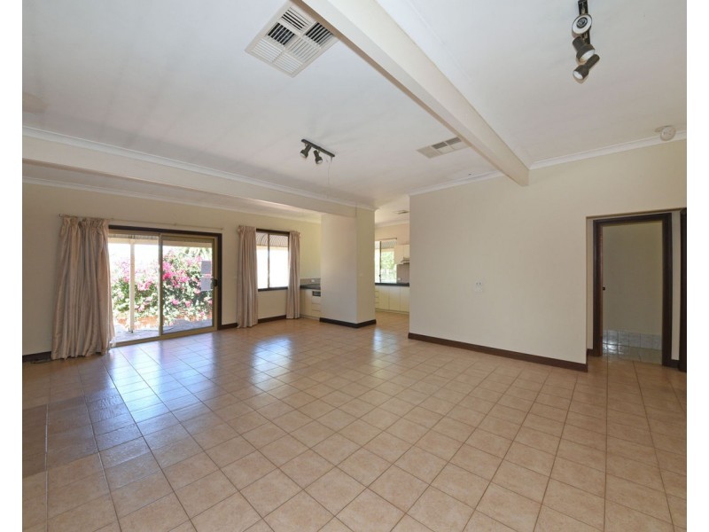 61 Quinns Road, Quinns Rocks WA 6030