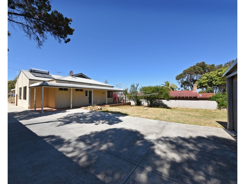 61 Quinns Road, Quinns Rocks WA 6030