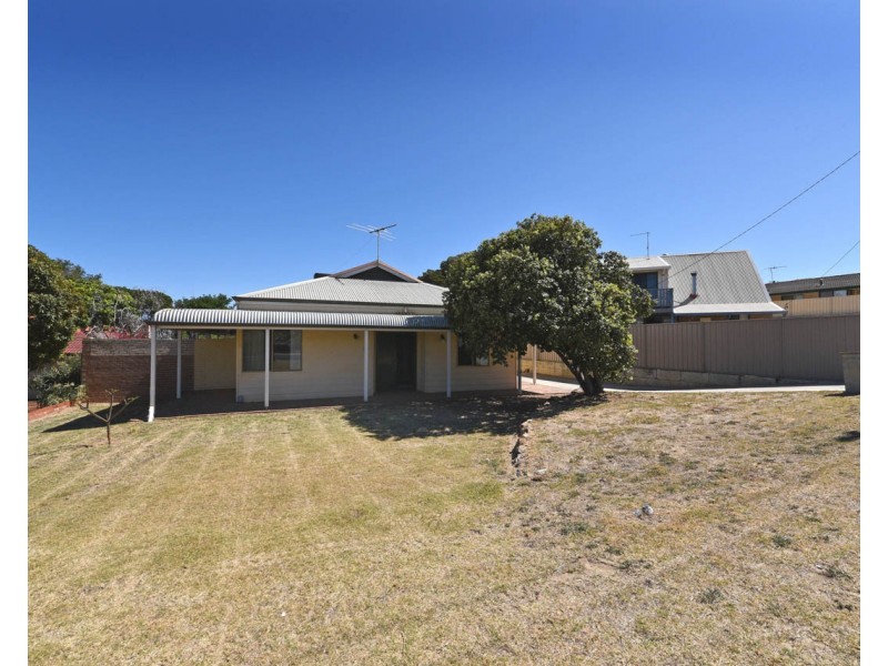 61 Quinns Road, Quinns Rocks WA 6030