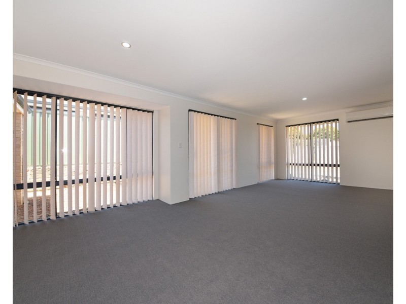 11 Grand Paradiso Parade, Merriwa WA 6030