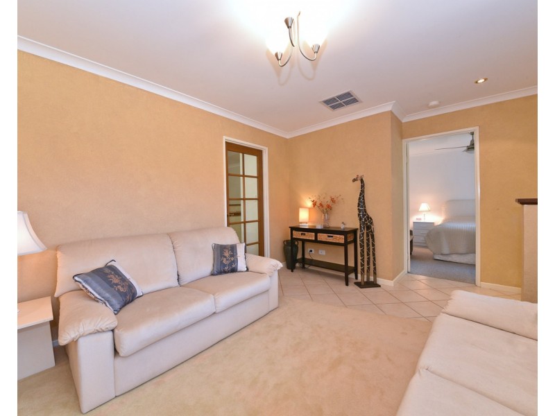 6 Voltaire Crescent, Ridgewood WA 6030