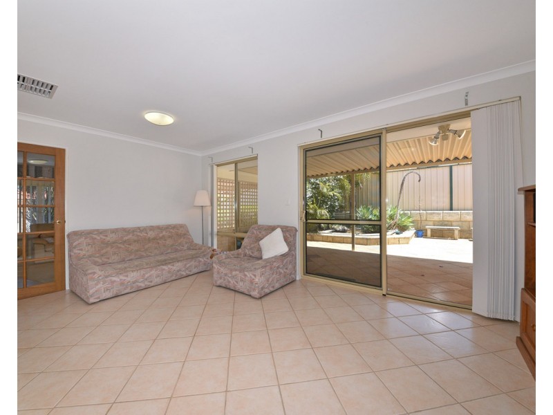 6 Voltaire Crescent, Ridgewood WA 6030