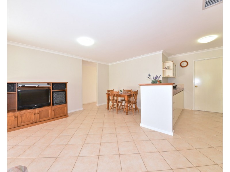 6 Voltaire Crescent, Ridgewood WA 6030