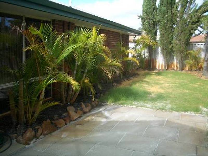 7 Funday Court, Ballajura WA 6066