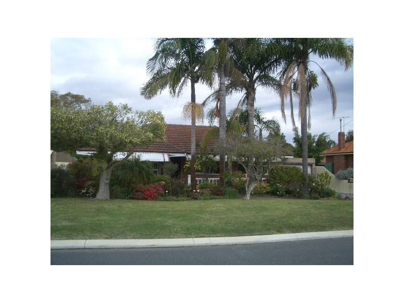 6 Randall Street, Dianella WA 6059