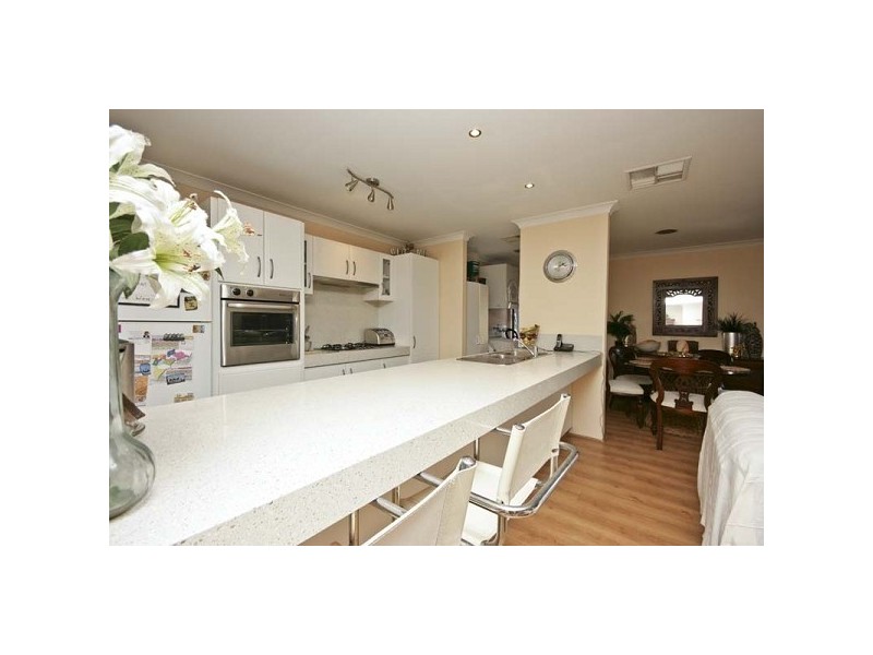 8 Golf Road, Parkwood WA 6147