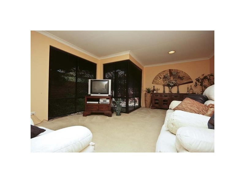 8 Golf Road, Parkwood WA 6147