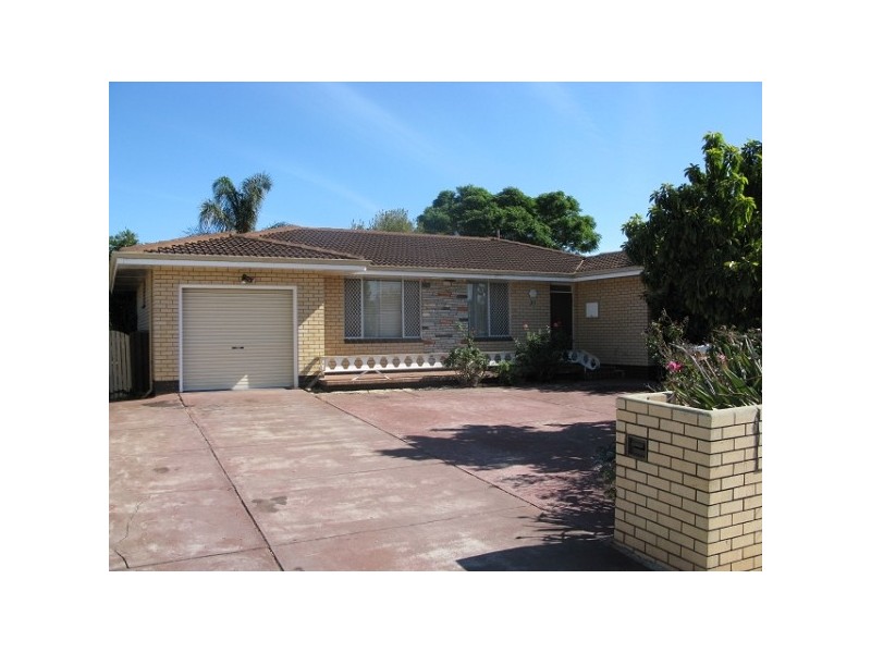 37 Tullamore Avenue, Thornlie WA 6108