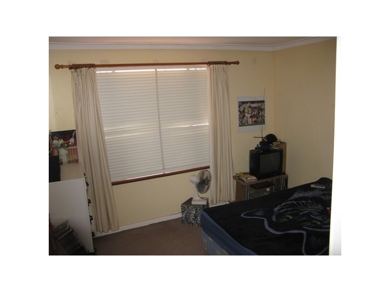 37 Tullamore Avenue, Thornlie WA 6108