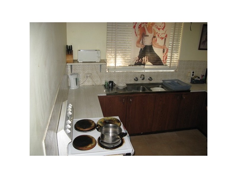 37 Tullamore Avenue, Thornlie WA 6108