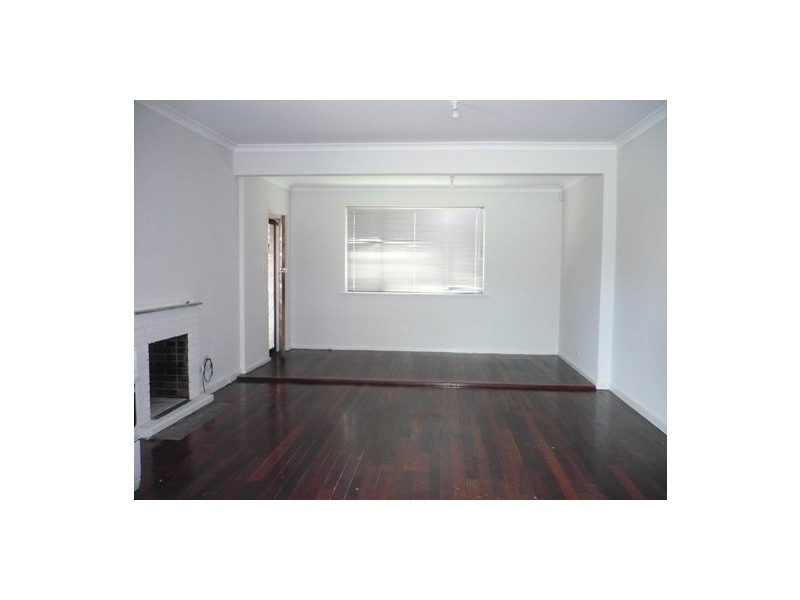 42 Maurice Street, Embleton WA 6062