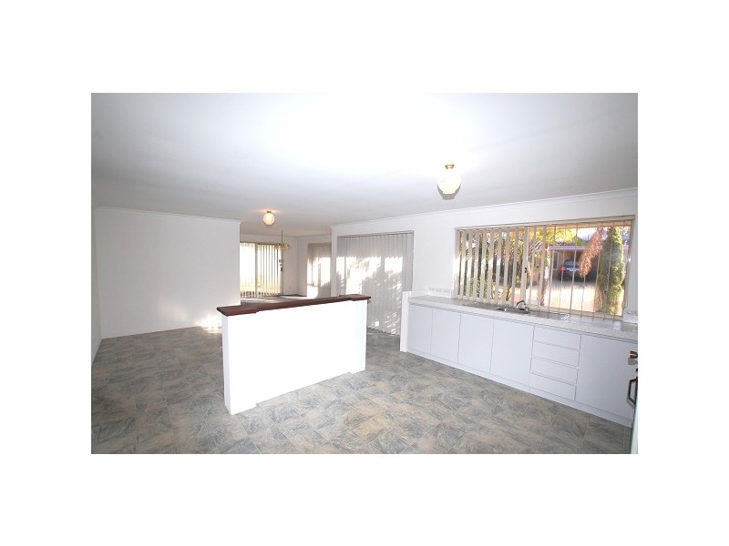 2 Godney Glade, Kiara WA 6054