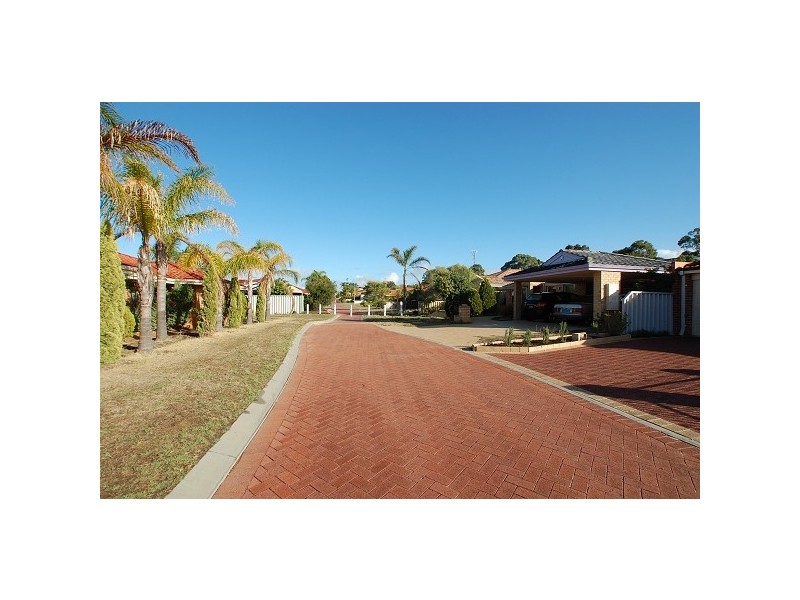2 Godney Glade, Kiara WA 6054