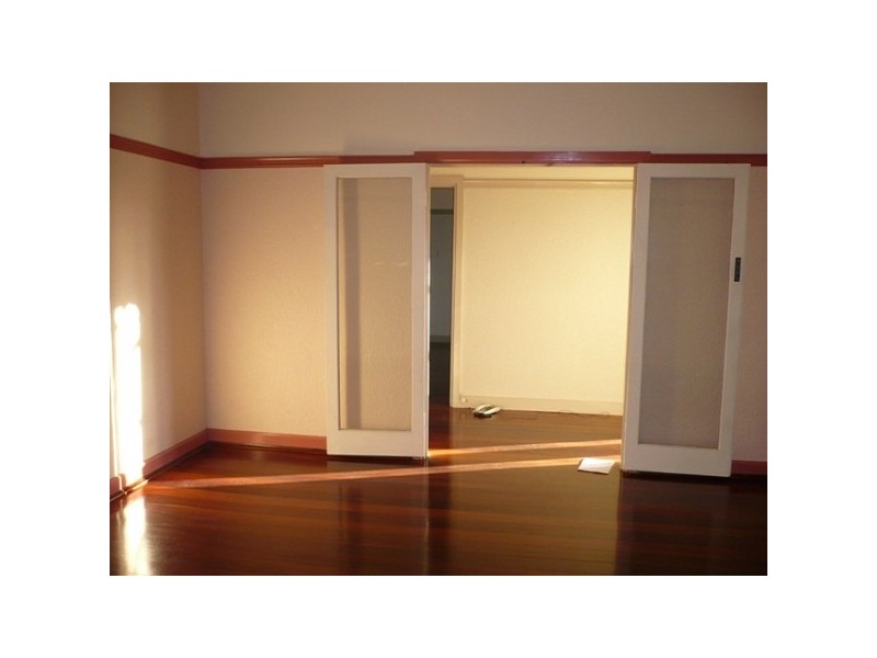 1 Whittaker Street, Bayswater WA 6053