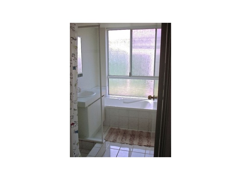 16 Avenell Road, Bayswater WA 6053