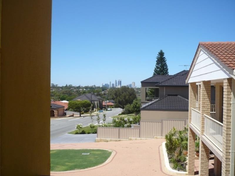 85 Lockwood Street, Yokine WA 6060