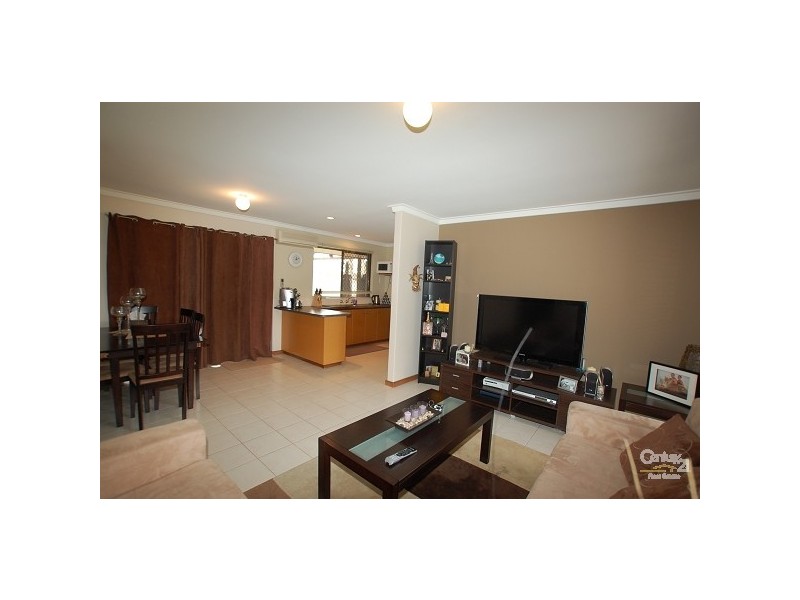 74 Kingfisher Avenue, Ballajura WA 6066