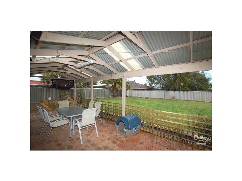 74 Kingfisher Avenue, Ballajura WA 6066