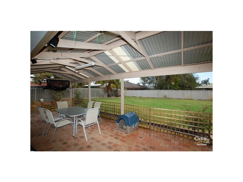 74 Kingfisher Avenue, Ballajura WA 6066