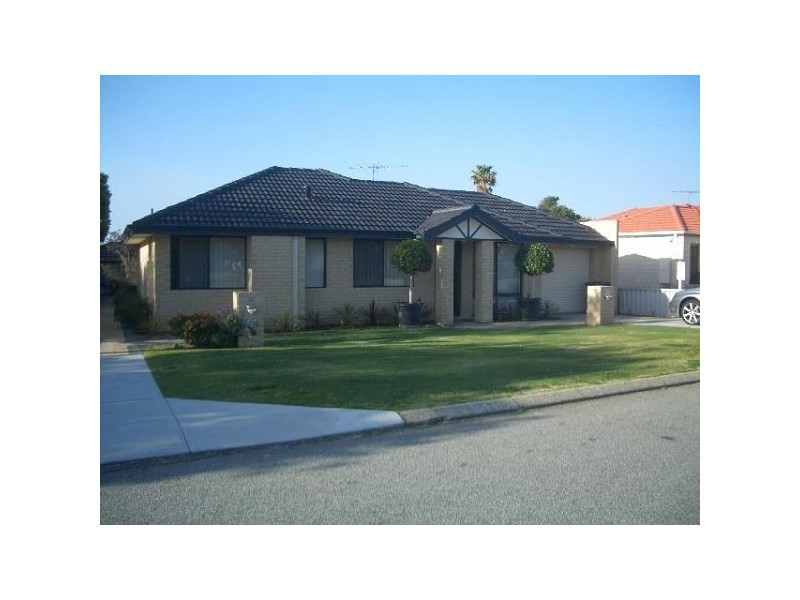 13A Maroog Way, Nollamara WA 6061