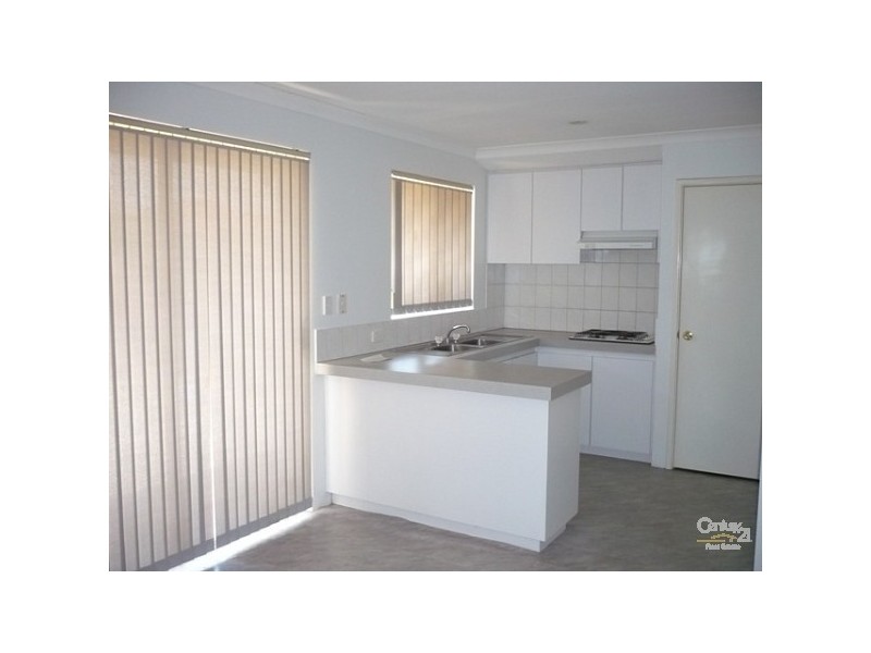 2/19 Moulden Avenue, Yokine WA 6060