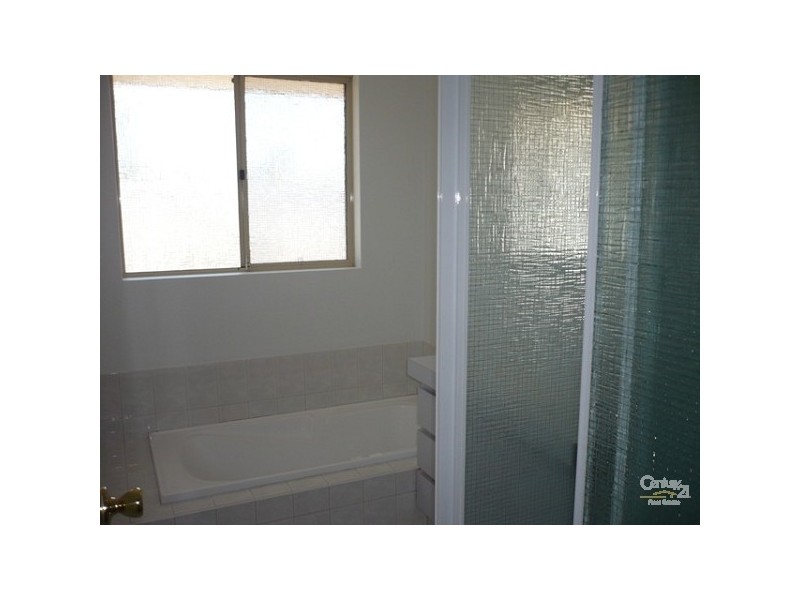 2/19 Moulden Avenue, Yokine WA 6060