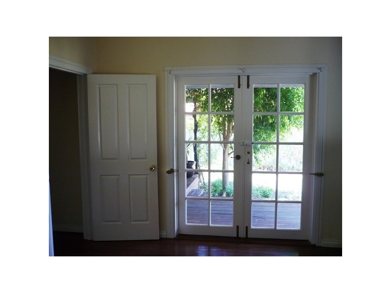 36 River Road, Bayswater WA 6053