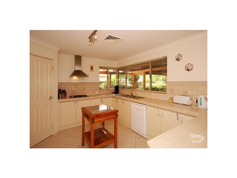 23 Cheviot Street, Dianella WA 6059