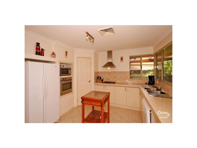 23 Cheviot Street, Dianella WA 6059