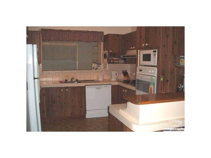 35 Howes Crescent, Dianella WA 6059