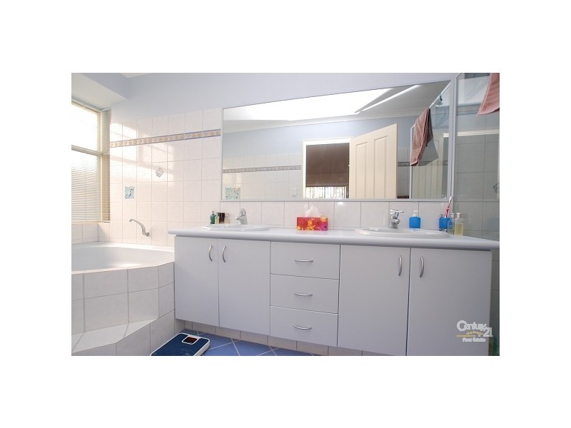 499a Lennard Street, Dianella WA 6059