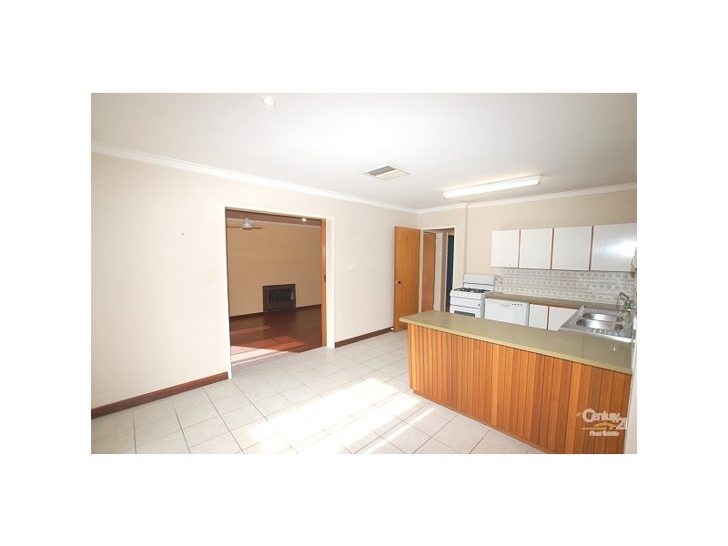 4 Cheviot Place, Dianella WA 6059