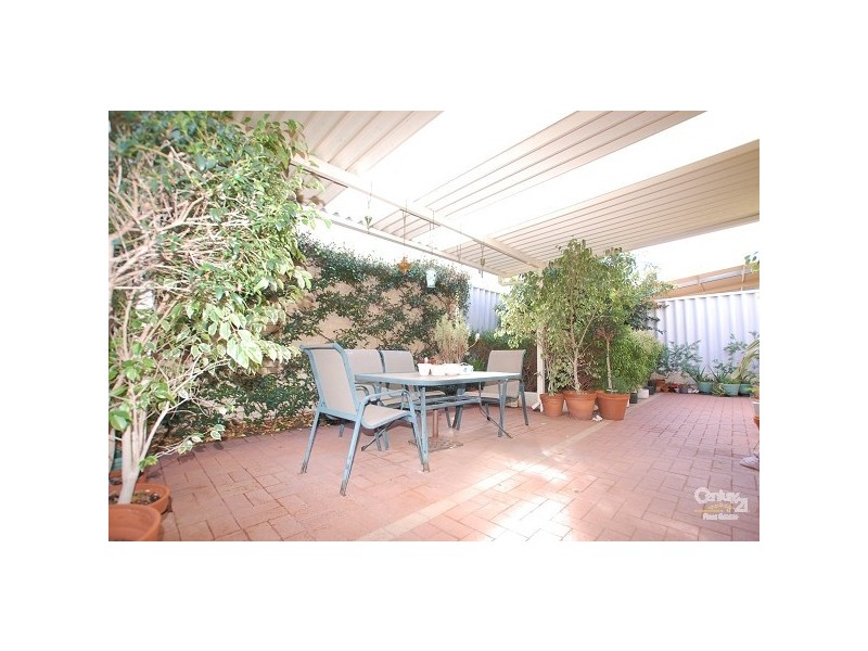 9 Lockwood Street, Yokine WA 6060