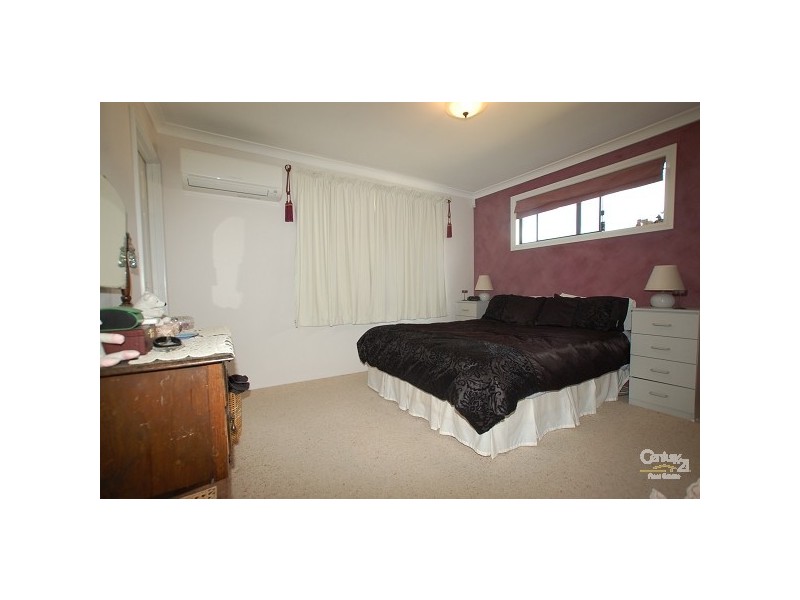 9 Lockwood Street, Yokine WA 6060