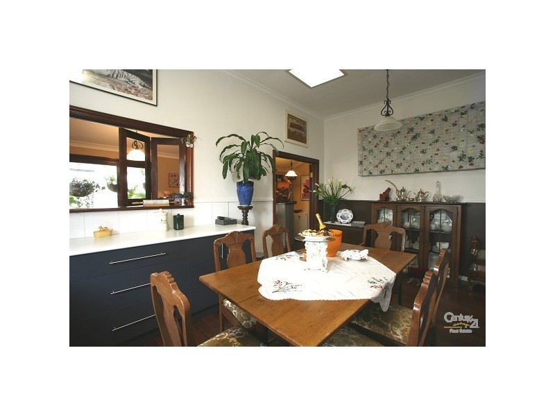 13 Toowong Street, Bayswater WA 6053