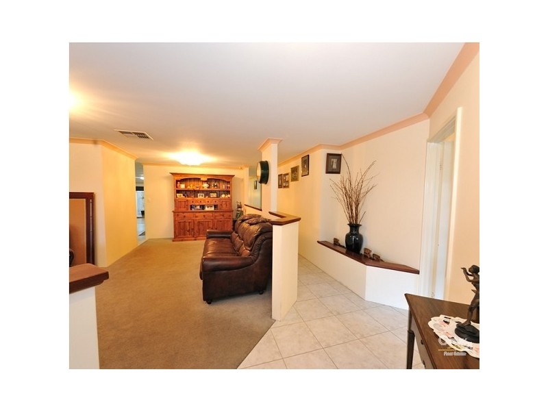 33A Welland Way, Beechboro WA 6063